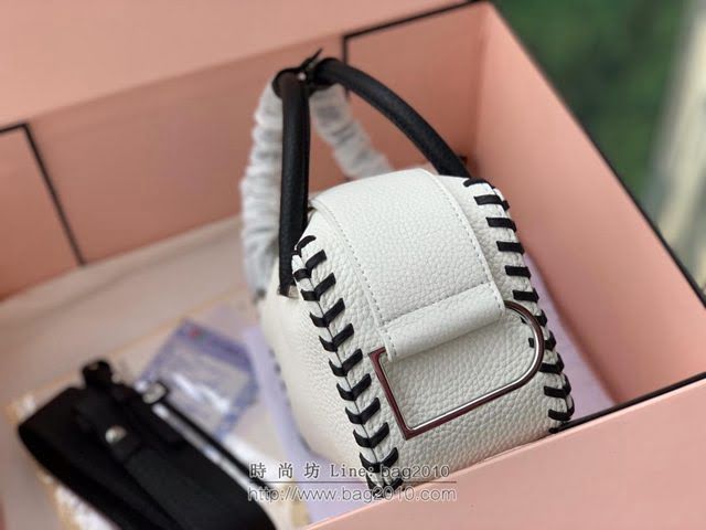 DELVAUX女包 標誌性包款 旋轉拎著提把D扣環 德爾沃女手提包 CL0020 編織白 Delvaux信封袋  fcs1259